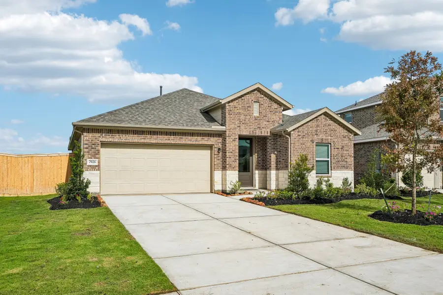 7926 Jade Crest Drive, Angleton, TX 77515 - #2