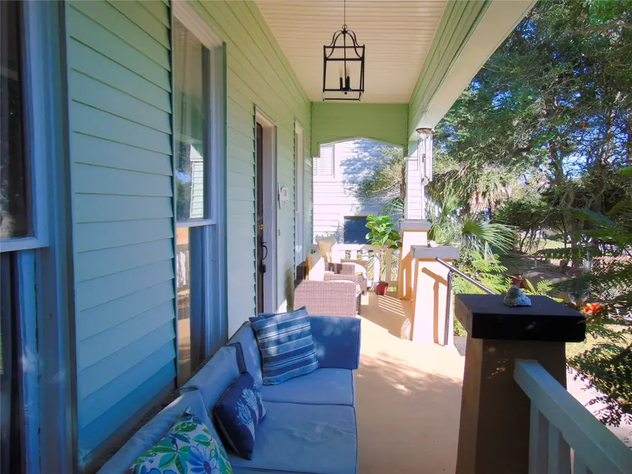 3420 Avenue R Avenue, Galveston, TX 77550 - Image #2