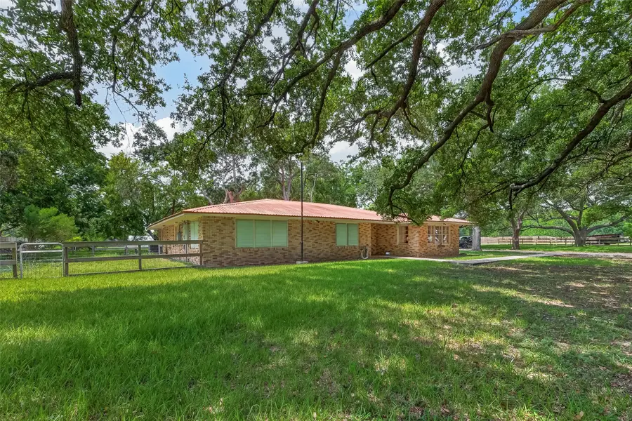 5606 Highland Road, Santa Fe, TX 77517 - #2