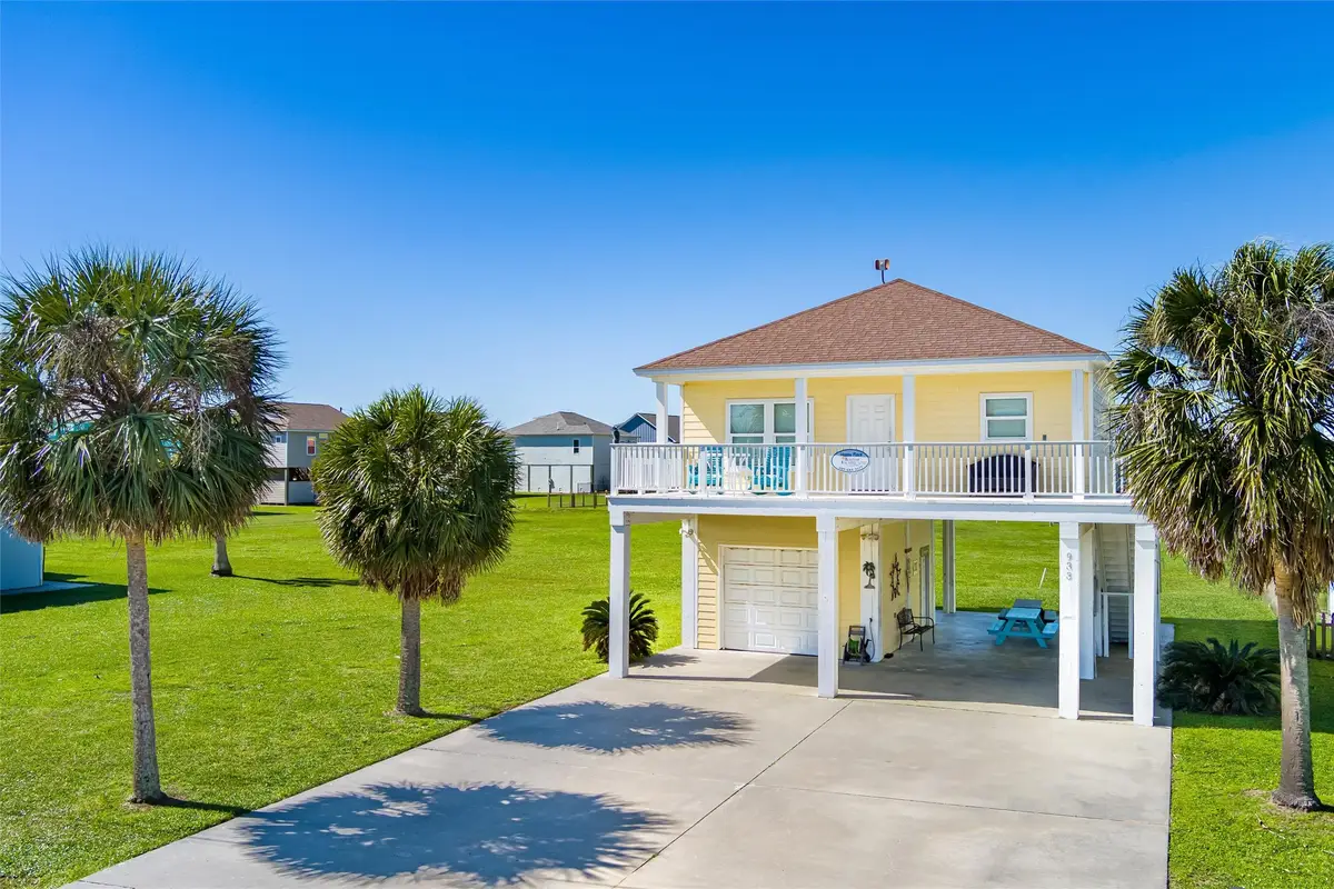933 Westview, Crystal Beach, TX 77650 - #1