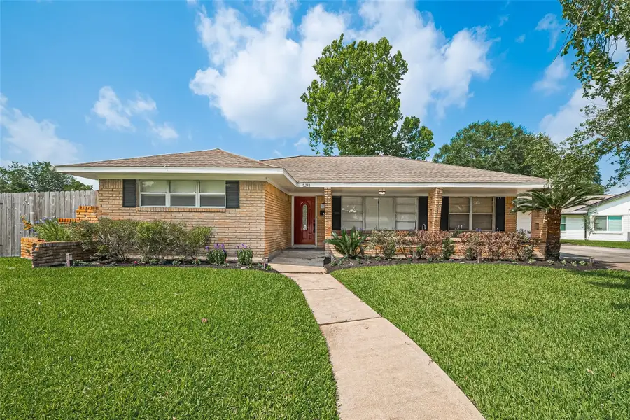 5243 Stillbrooke Drive, Houston, TX 77096 - Image #2