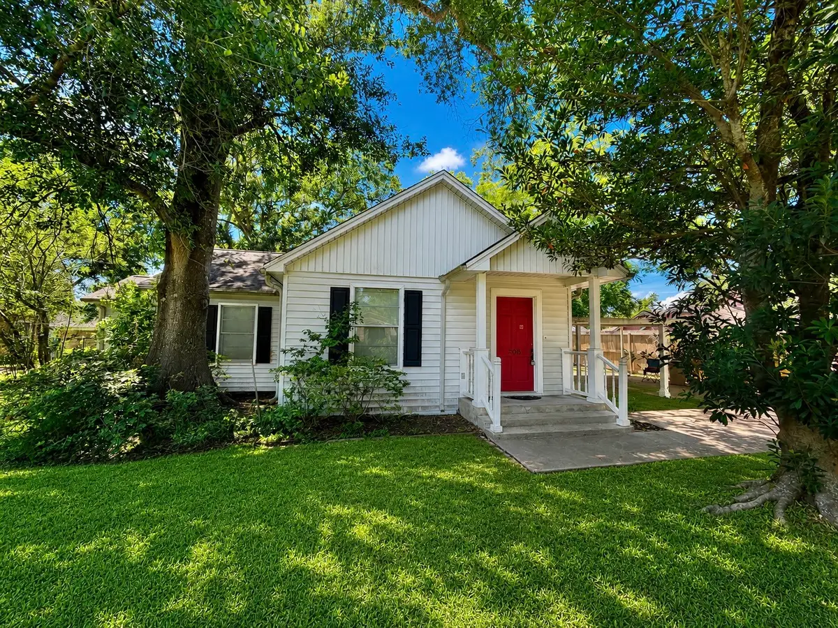 705 Shady Lane, Angleton, TX 77515 - #1