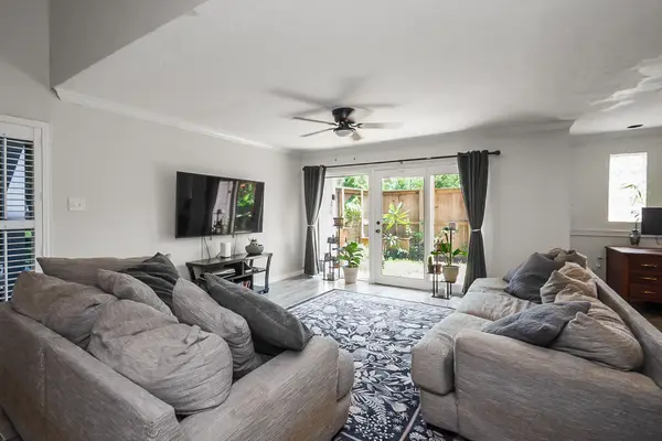 62 Chervil Common, Lake Jackson, TX 77566