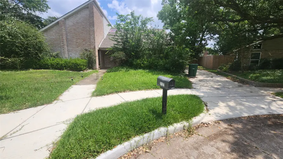 2127 Manor Green Drive, Houston, TX 77077 - #2