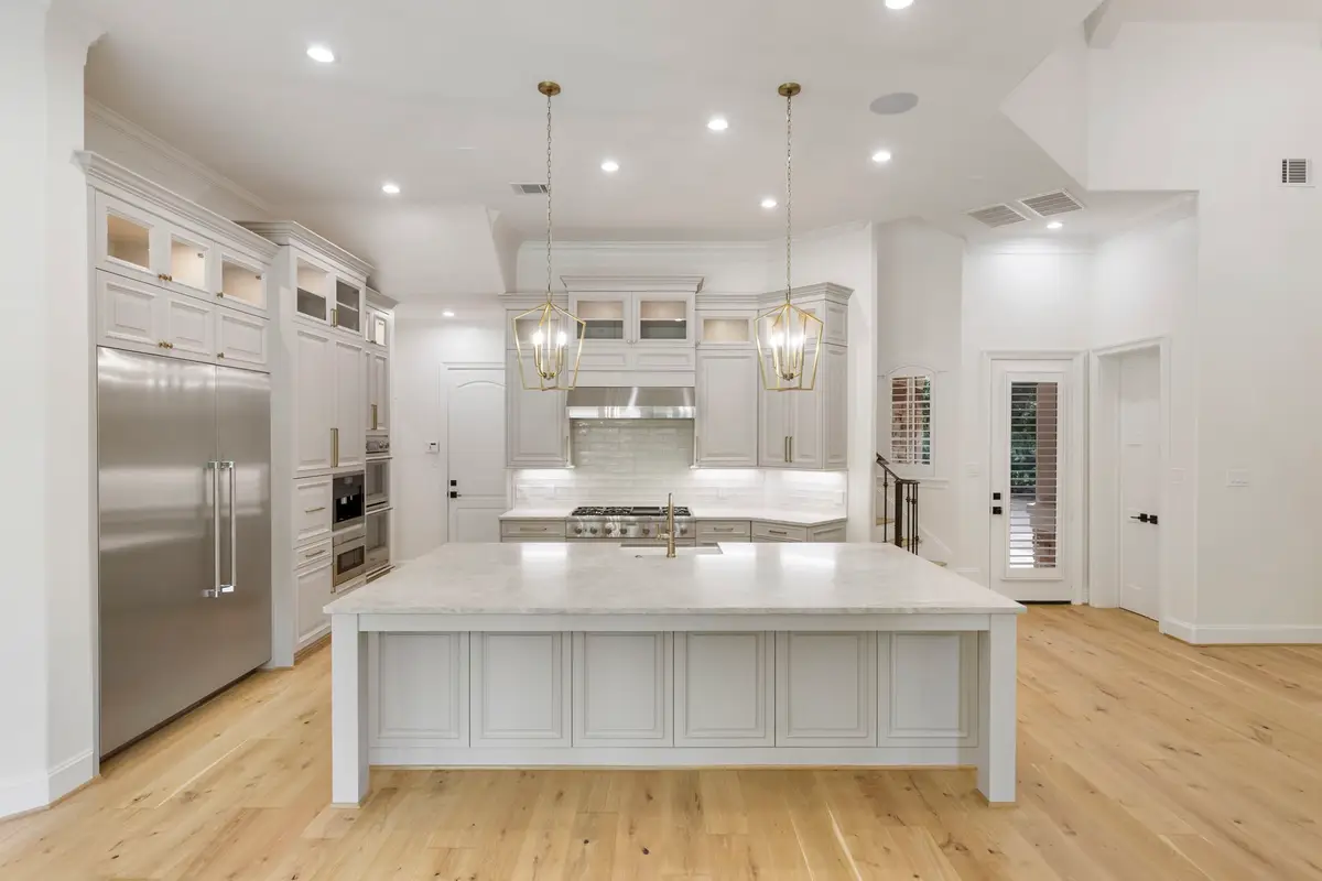 14 N Palmiera Circle, The Woodlands, TX 77382 - #1