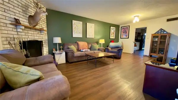 304 E Calhoun Street, El Campo, TX 77437