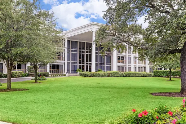 5050 Ambassador Way #210, Houston, TX 77056