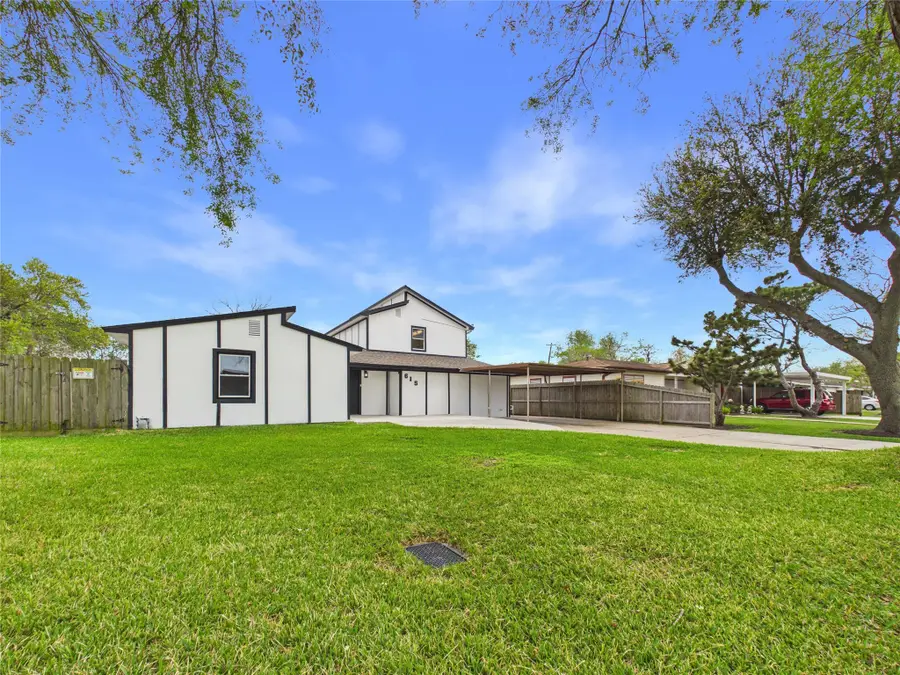 615 24th Avenue N, Texas City, TX 77590 - #2