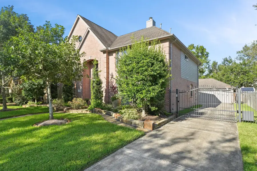 3006 Rothbury Drive, Pearland, TX 77584 - Image #2
