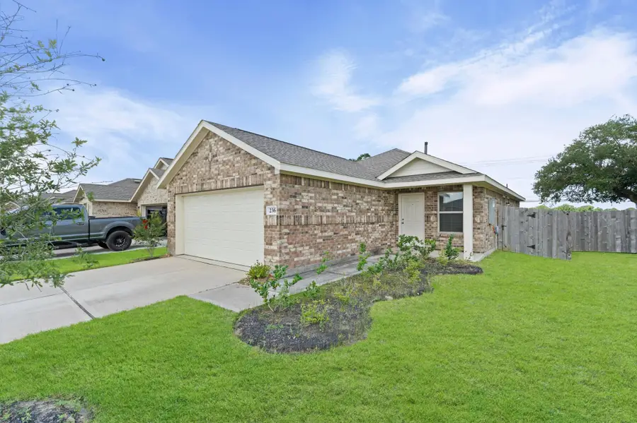 236 Bennett Loop, Angleton, TX 77515 - #3
