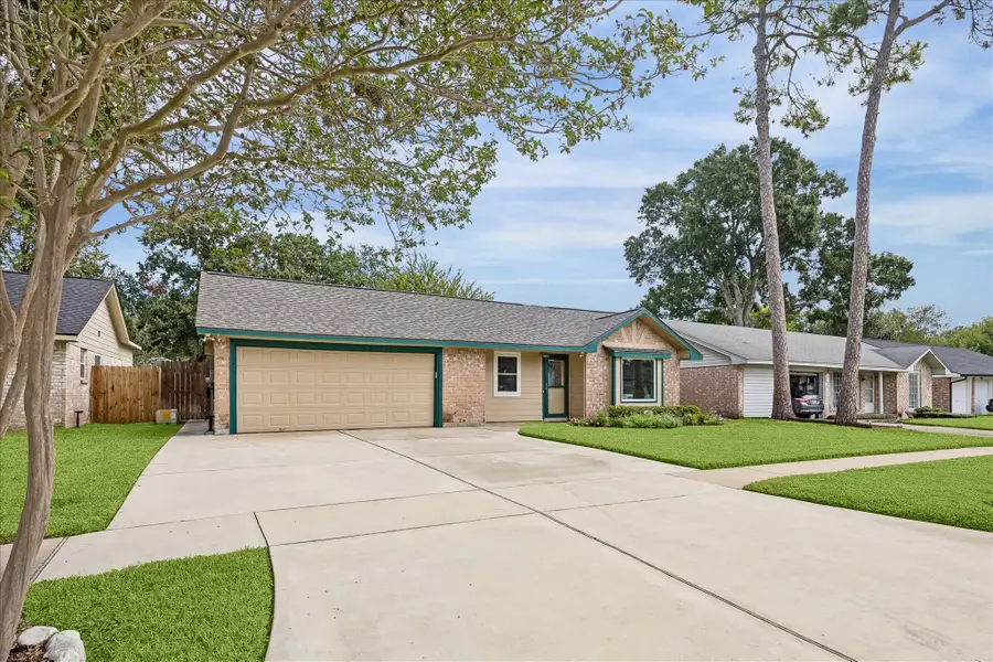 13626 Greenridge Drive, Sugar Land, TX 77498 - #2