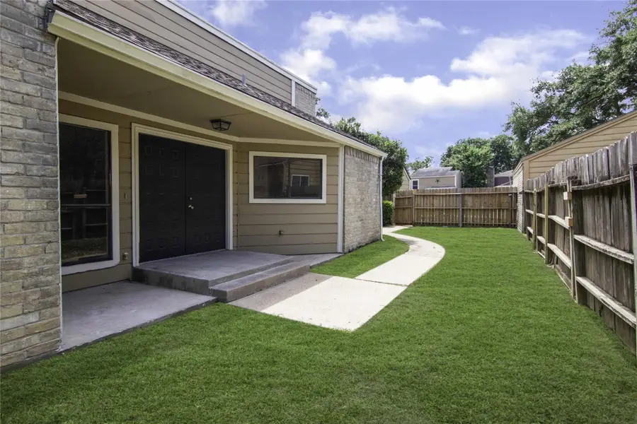 11920 Lakewood West Drive, Cypress, TX 77429 - Image #2