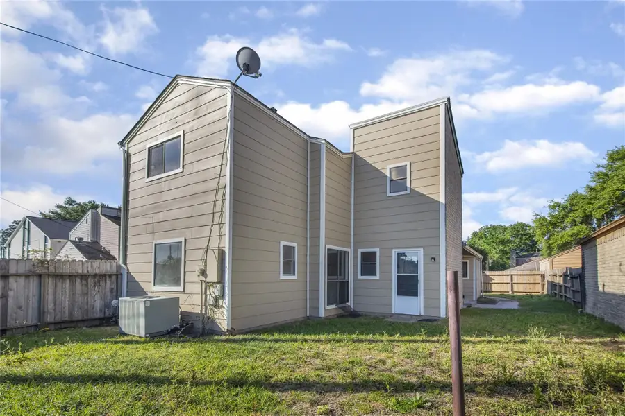 11920 Lakewood West Drive, Cypress, TX 77429 - Image #3