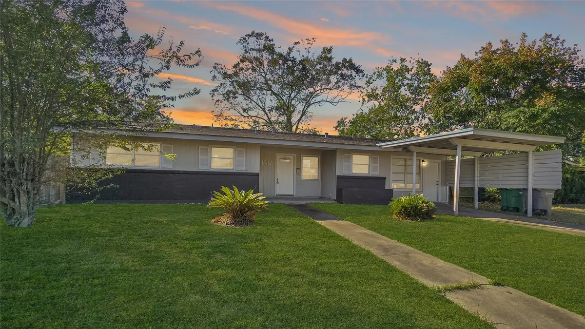 1717 E Mesquite Lane, Victoria, TX 77901 - #1