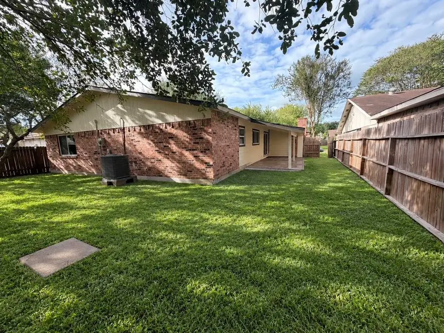 15307 Camino Del Sol Drive, Houston, TX 77083 - #2