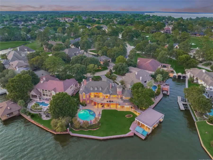 36 Bentwater Bay Circle, Montgomery, TX 77356 - Image #2