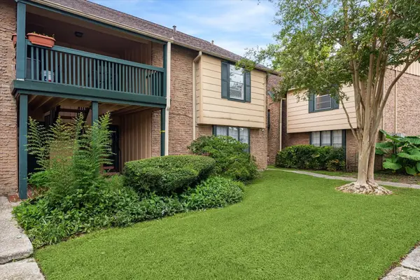 8211 Kingsbrook Road #205, Houston, TX 77024
