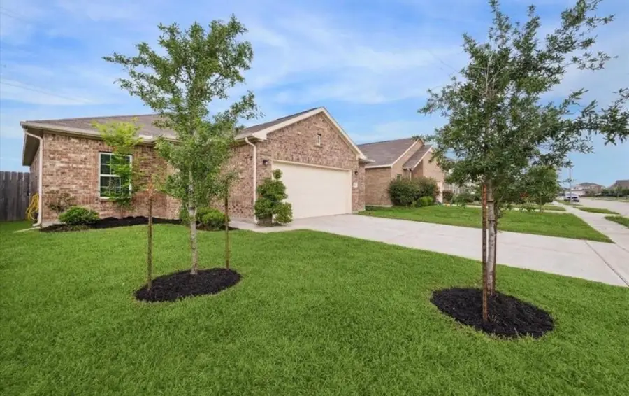8711 Willet Street, Baytown, TX 77521 - #2
