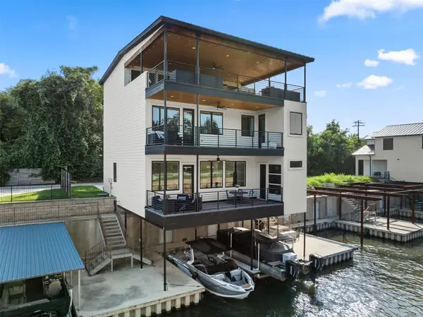 946 Euel Moore Dr, Kingsland, TX 78639