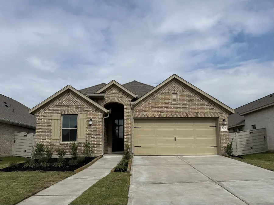 2411 Hazel Berry Street, Manvel, TX 77578 - Image #2