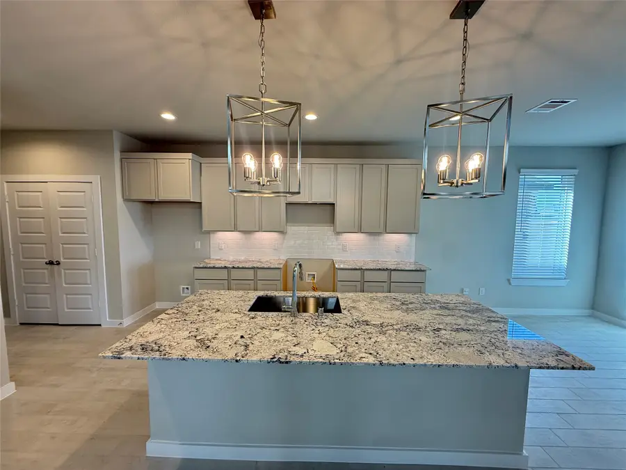 8730 Mallow Rose Way, Rosharon, TX 77583 - #2