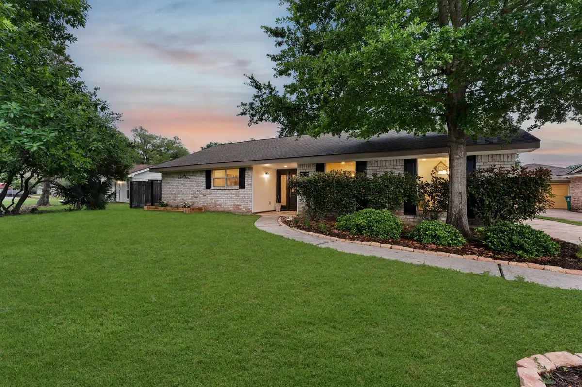 1918 Stebbins Drive, Houston, TX 77043 - #1