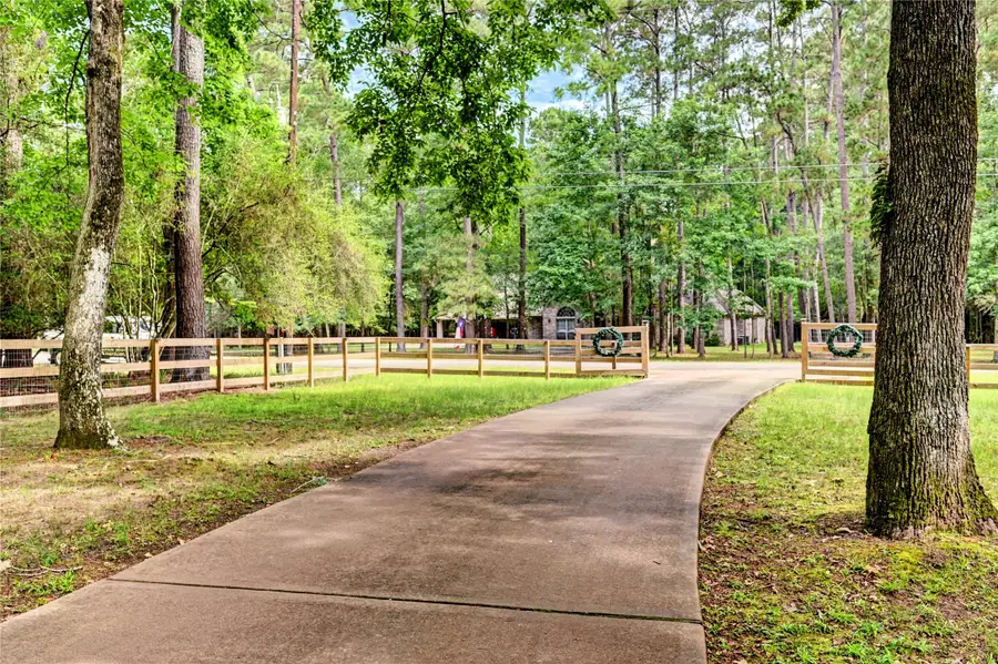 5423 Country Court, Magnolia, TX 77354 - #2