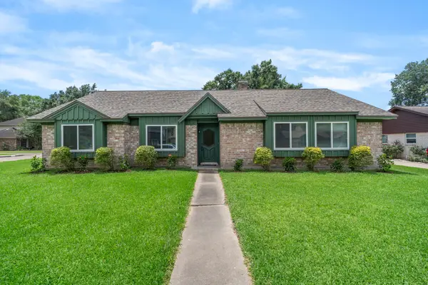2016 Briar Lane, Richmond, TX 77469