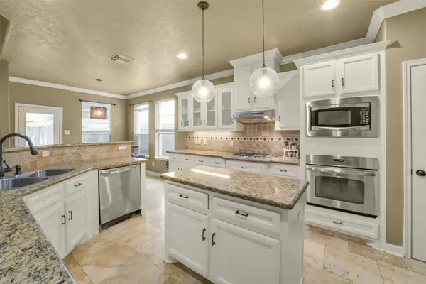 3755 Lauderwood Lane, Katy, TX 77449