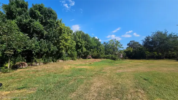 6027 Edwards Drive, Houston, TX 77396