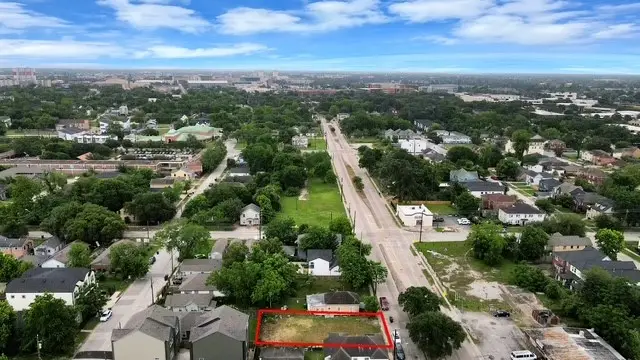 2705 Alabama Street, Houston, TX 77004 - #3