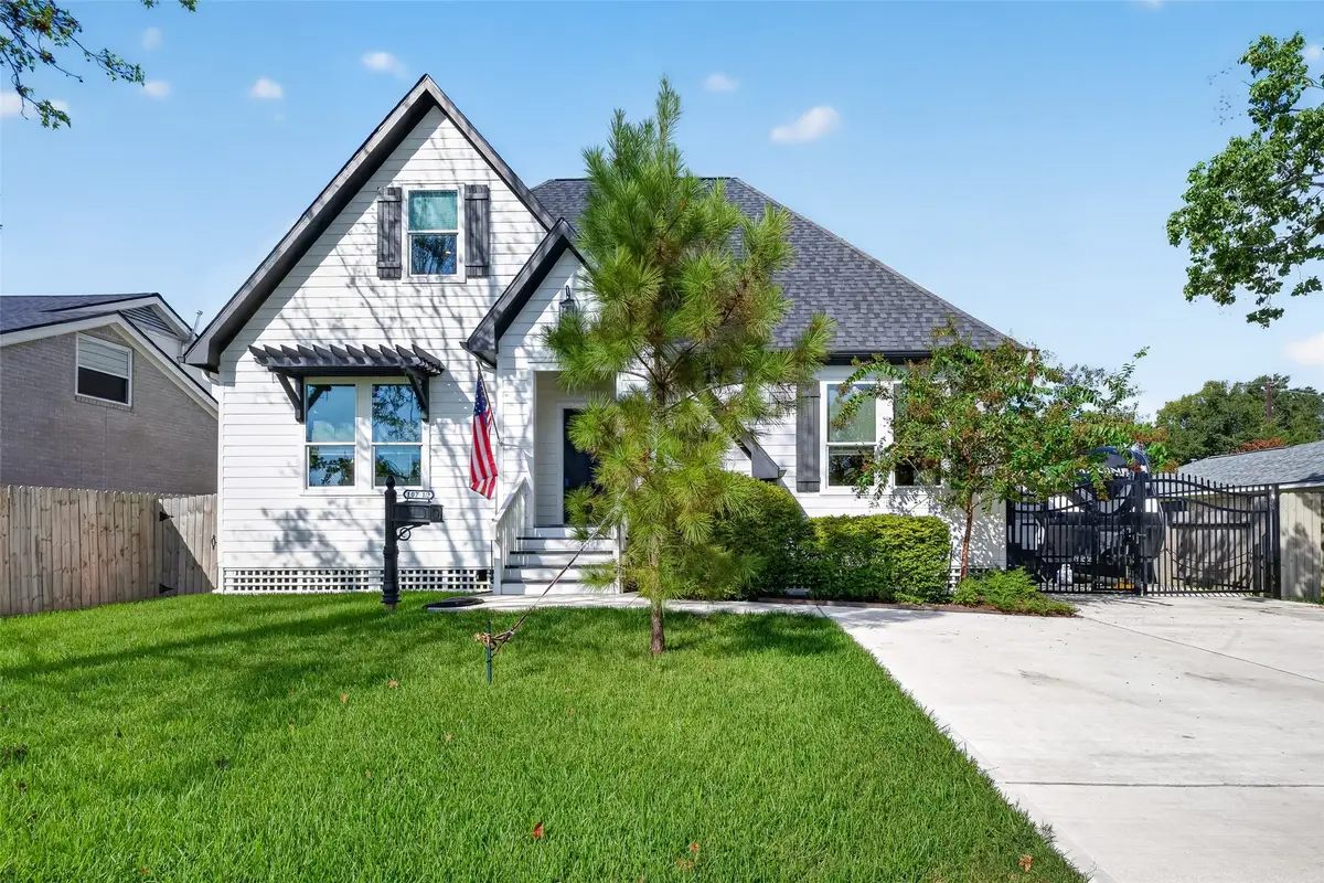 107.5 Shirleen Drive, Seabrook, TX 77586 - #1