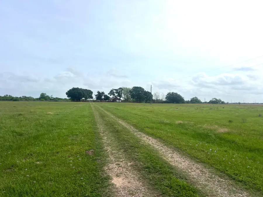 3798 Johnston Road, Wallis, TX 77485 - #2