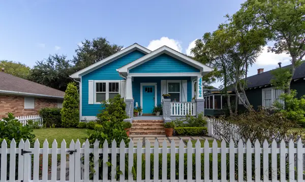 4522 Avenue P, Galveston, TX 77551