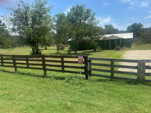 2175 Old Highway 20, McDade, TX 78650
