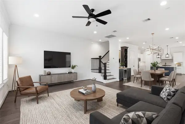 819 W 19th Street, Houston, TX 77008