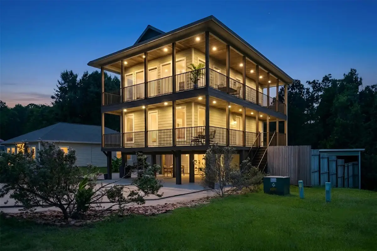 201 W Coco Loop, Point Blank, TX 77364 - #1