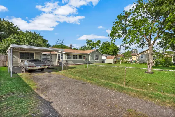 808 Morrell Street, Baytown, TX 77520