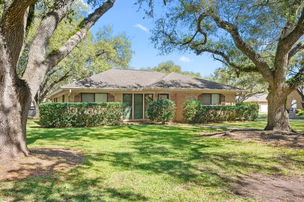 502 Dan Street, East Bernard, TX 77435