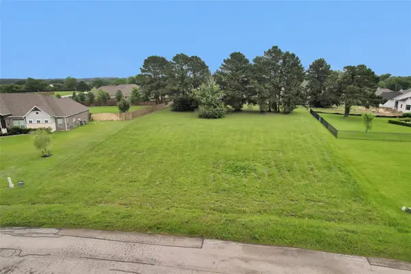 96 Grandview Boulevard, Montgomery, TX 77356