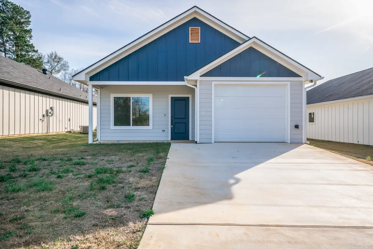 390 Alexander Street, Kilgore, TX 75662 - #1