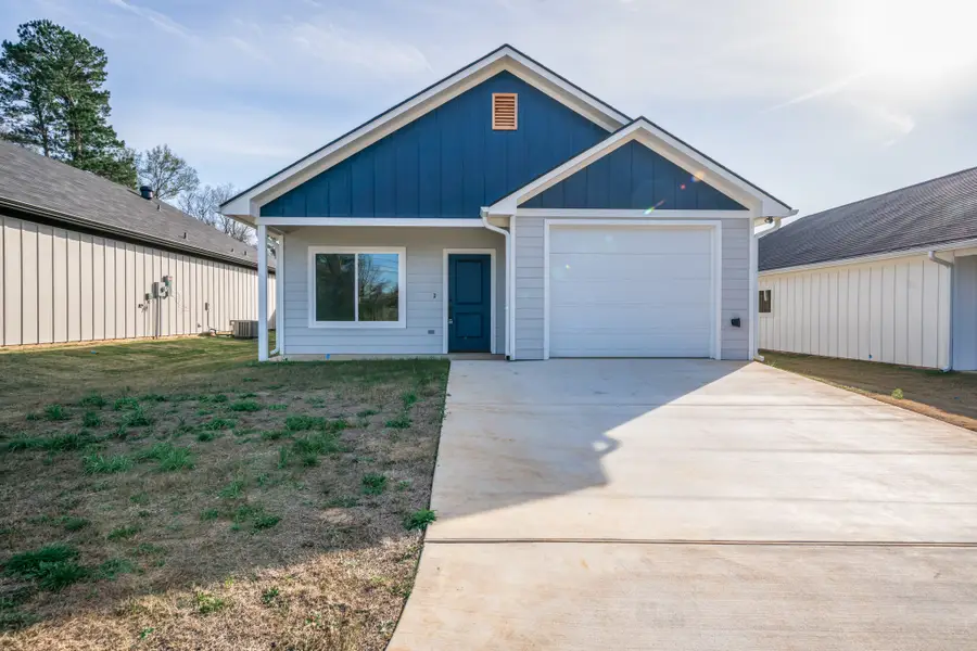 390 Alexander Street, Kilgore, TX 75662 - #2