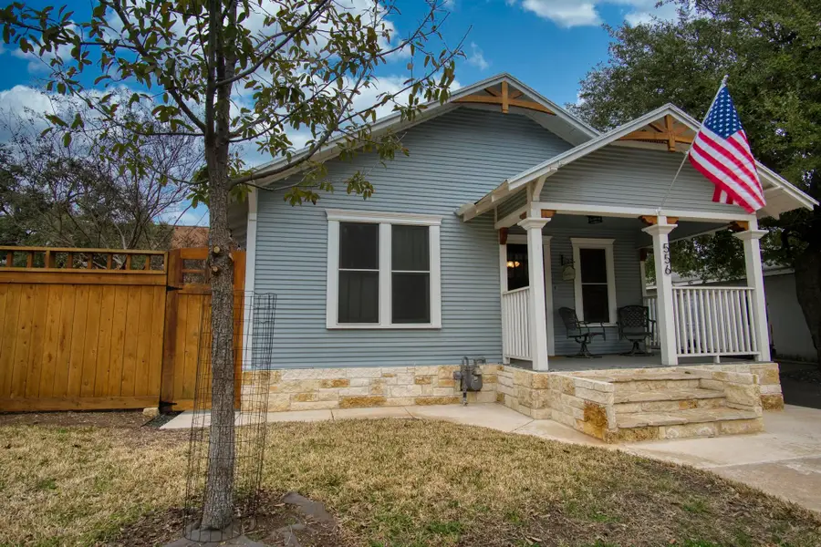 556 N Union Avenue, New Braunfels, TX 78130 - Image #3