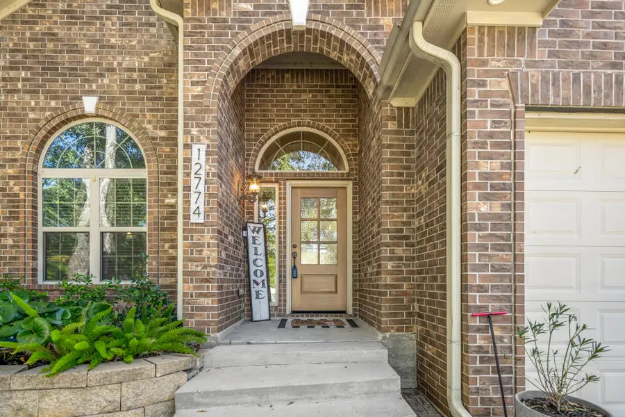 12774 Point Aquarius Boulevard, Willis, TX 77318 - Image #2