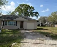 1214 Woodward Street, Damon, TX 77430