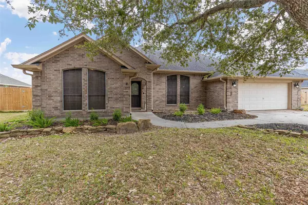 2015 Magnolia Bend, Baytown, TX 77523