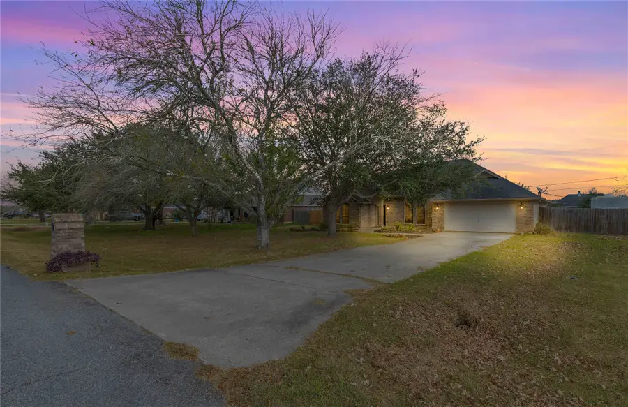 2015 Magnolia Bend, Baytown, TX 77523 - Image #3