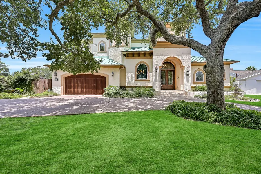 1301 Harbor View Drive, Galveston, TX 77550 - #2