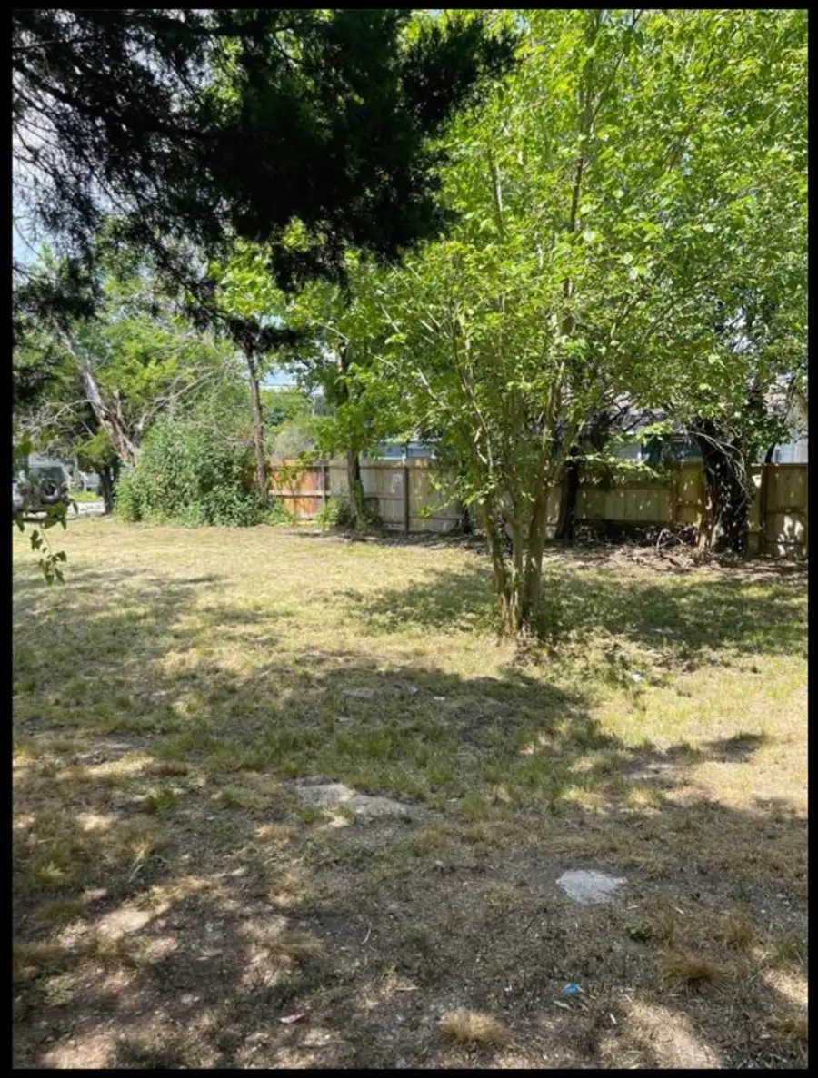 606 & 608 E 43rd Street, Houston, TX 77022 - Image #3