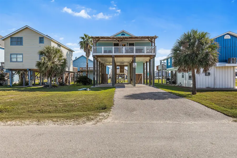 12922 Buccaneer Parkway, Freeport, TX 77541 - Image #3